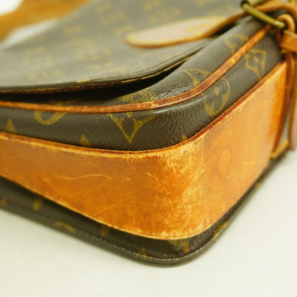 Louis Vuitton Brown Shoulder Bag (Pre-Owned)