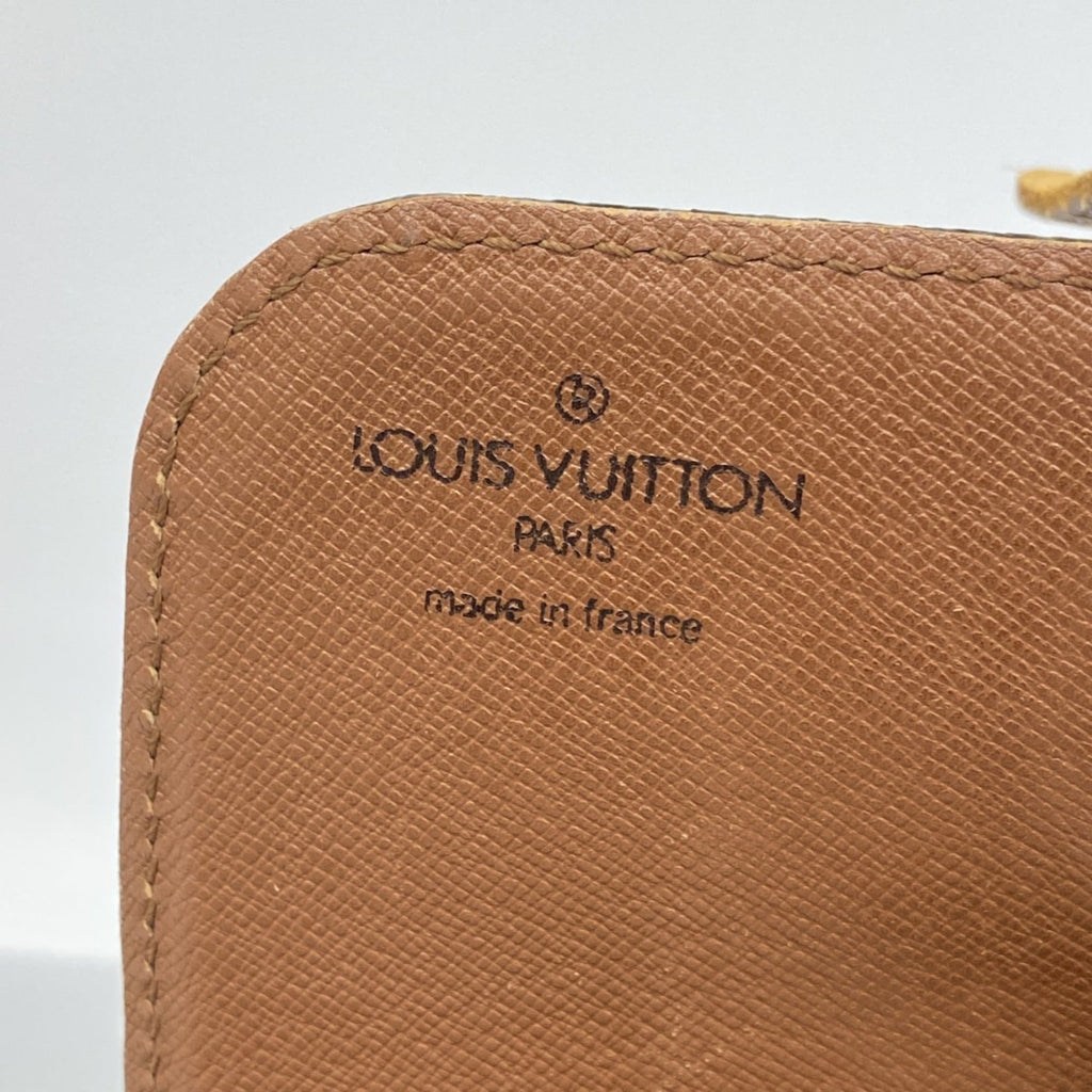 Louis Vuitton Brown Shoulder Bag (Pre-Owned)