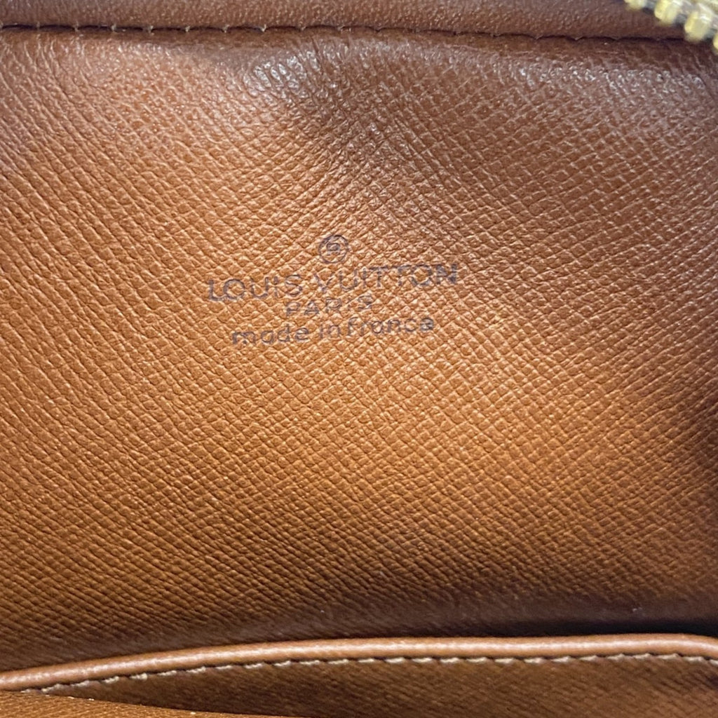 Louis Vuitton Brown Shoulder Bag (Pre-Owned)