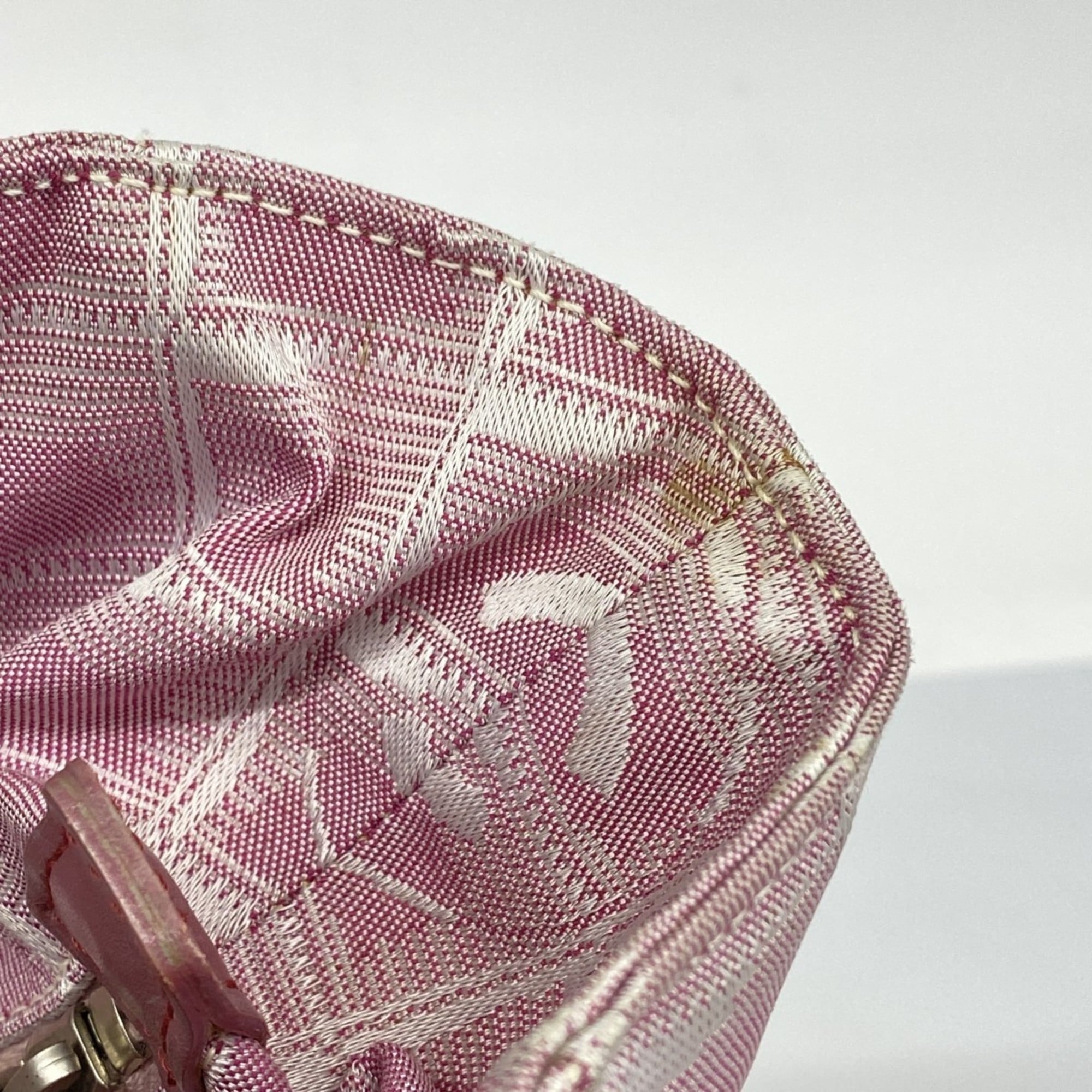 Chanel Pink Nylon Tote Bag (Pre-Owned)