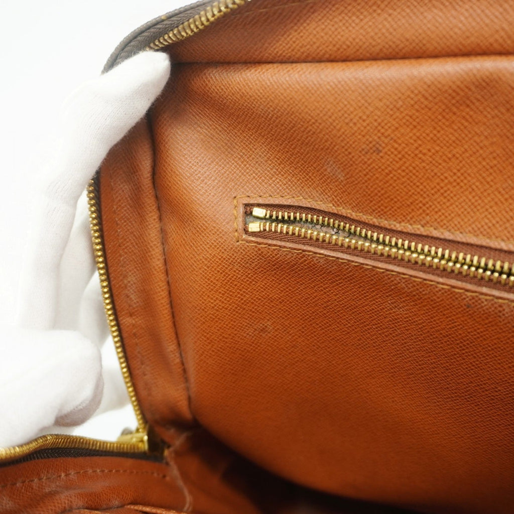 Louis Vuitton Brown Briefcase (Pre-Owned)