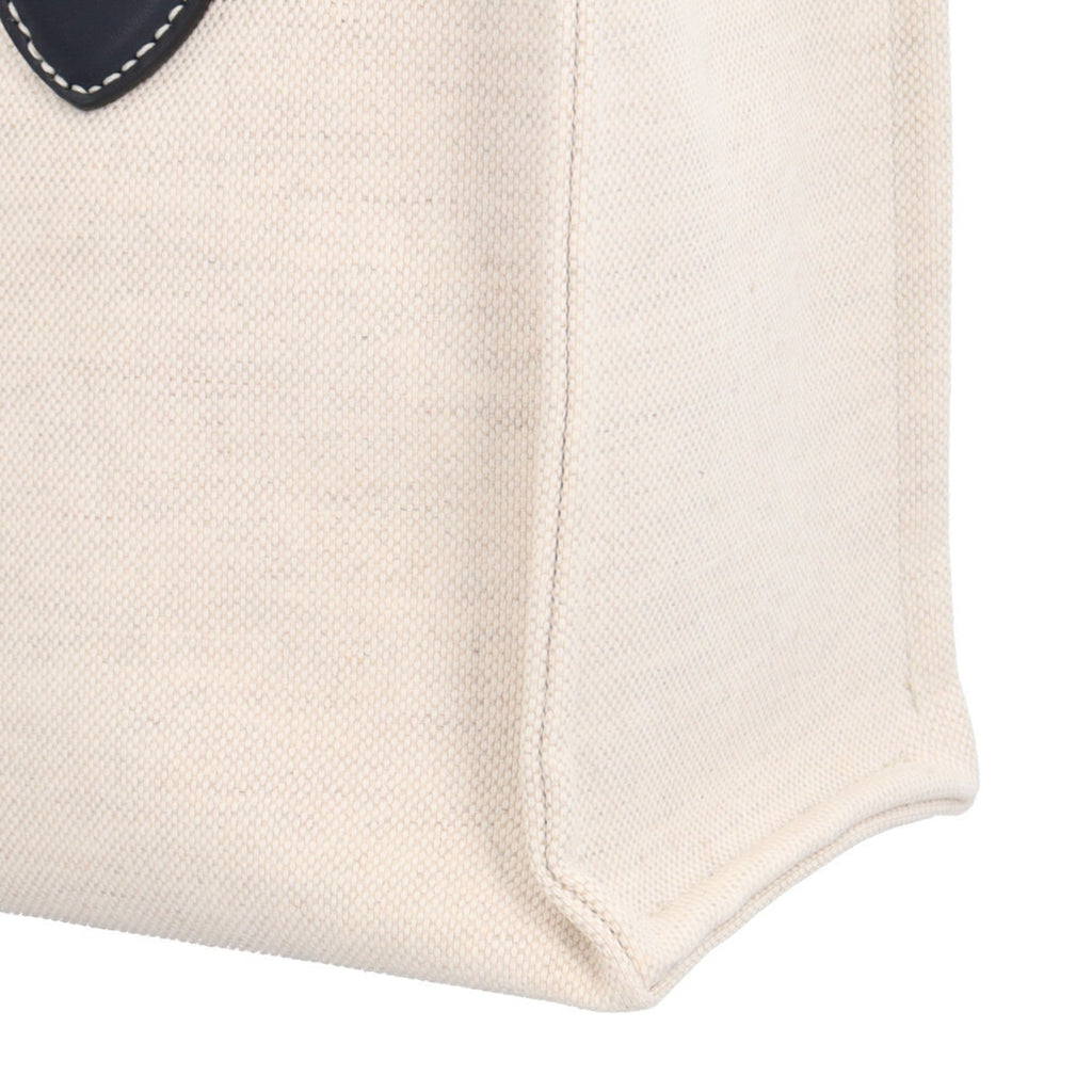 Gucci Beige Navy Canvas Leather Handbag (Pre-Owned)