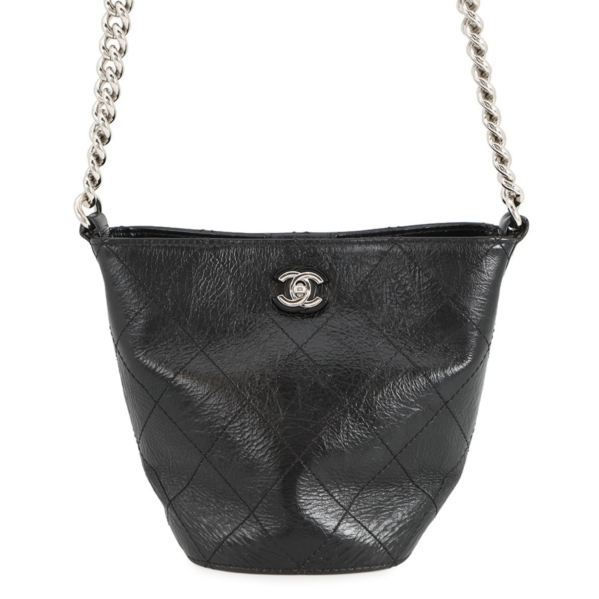 Chanel Matelasse Black Leather Shoulder Bag (Pre-Owned)