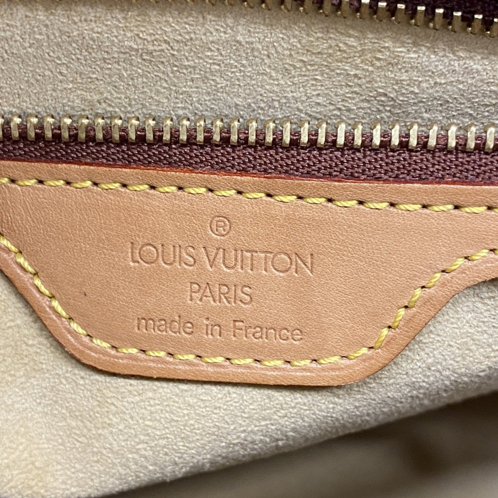 Louis Vuitton Brown Shoulder Bag (Pre-Owned)
