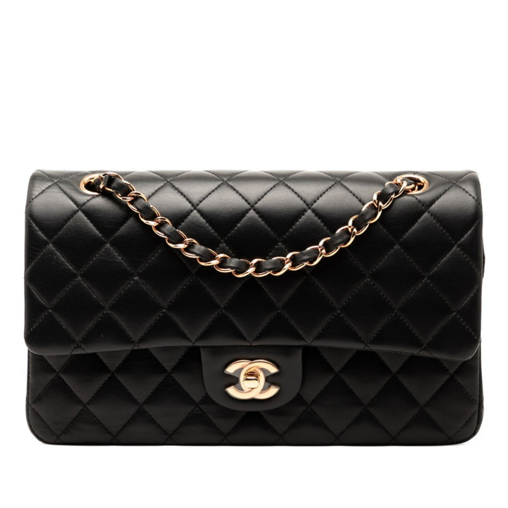 Chanel Black Leather Shoulder Bag (Pre-Owned)