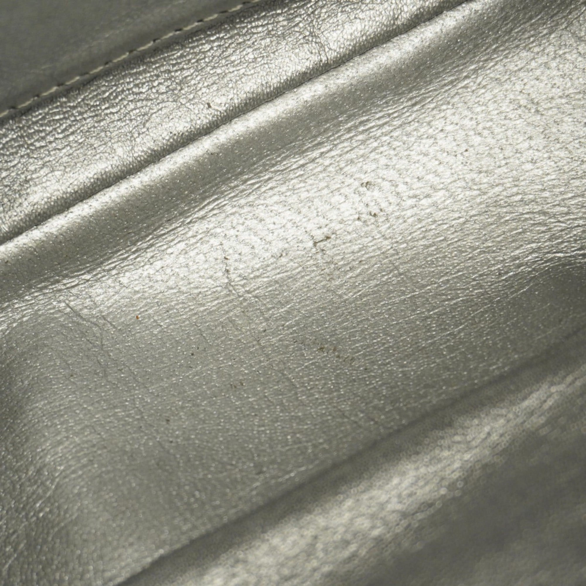Chanel Black Grained Calfskin Shoulder Bag (Pre-Owned)