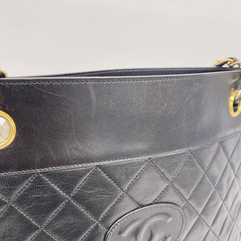 Chanel Black Leather Tote Bag (Pre-Owned)