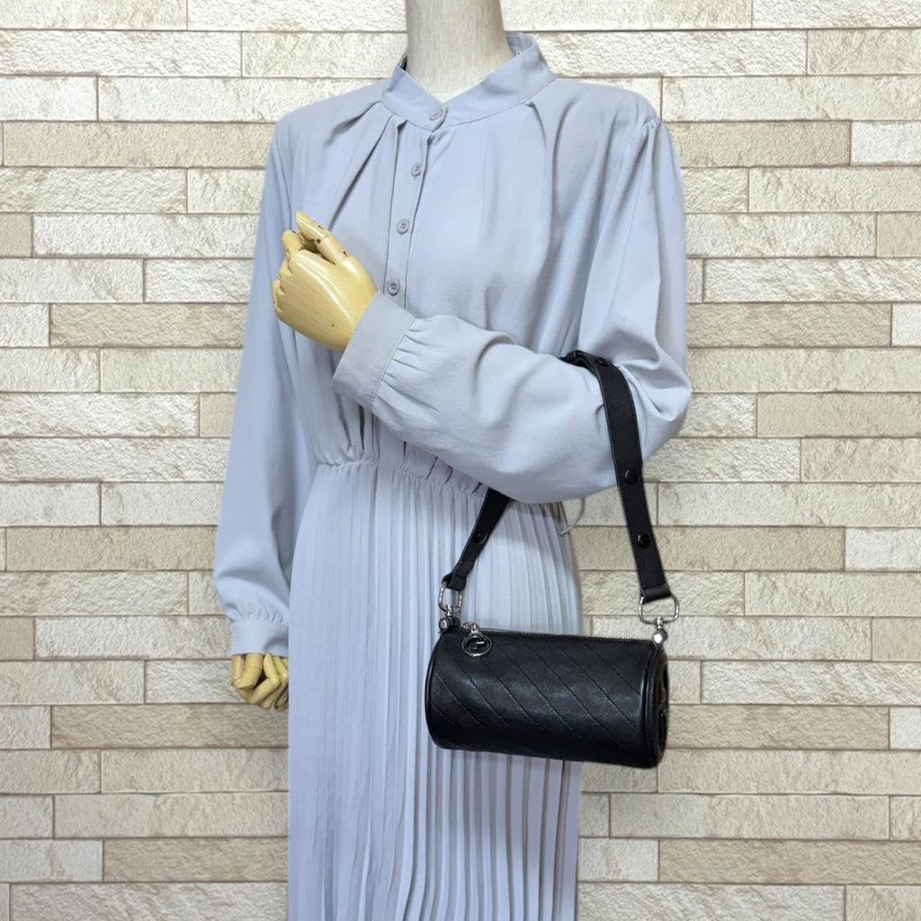 Gucci Black Leather Shoulder Bag (Pre-Owned)