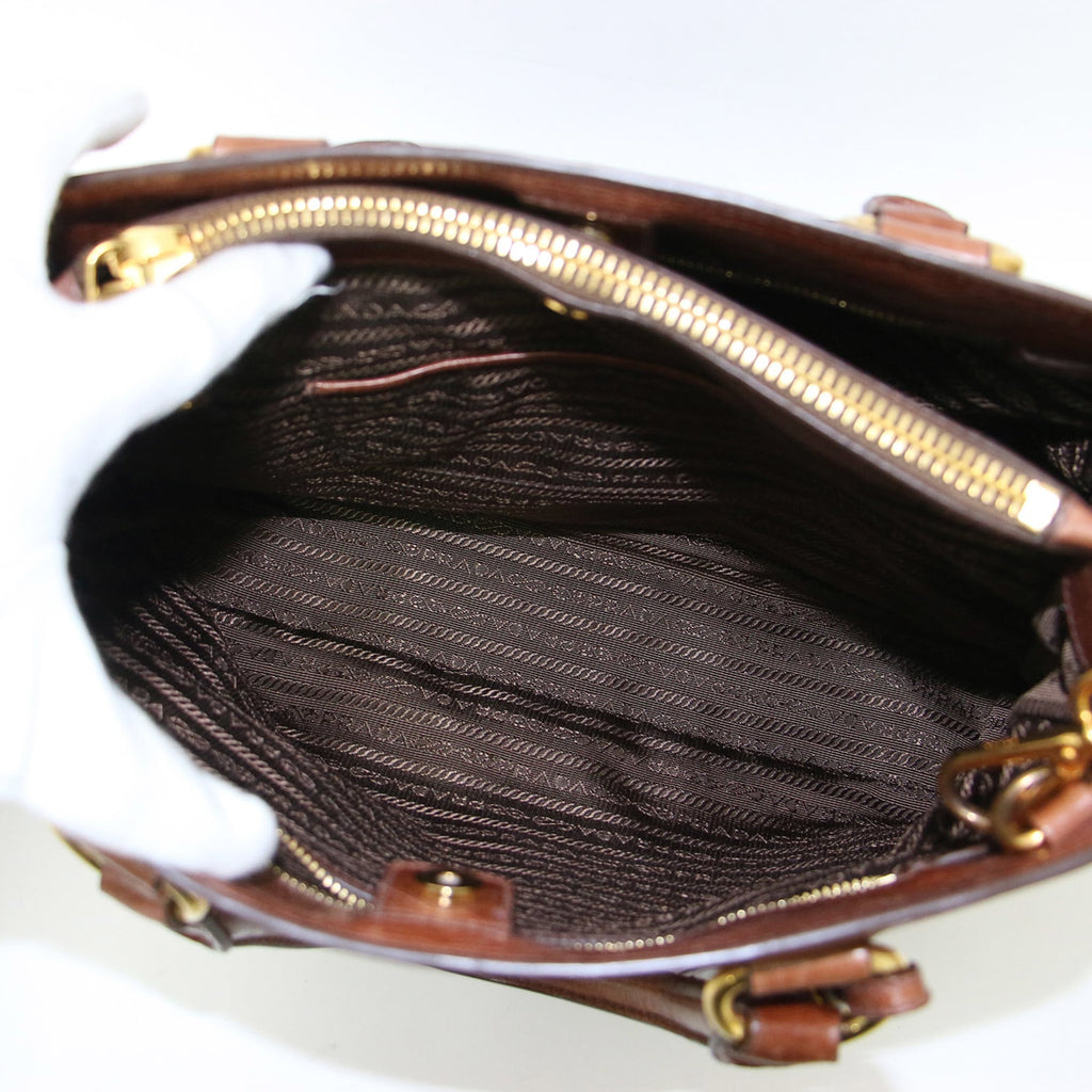 Prada Brown Leather Handbag (Pre-Owned)