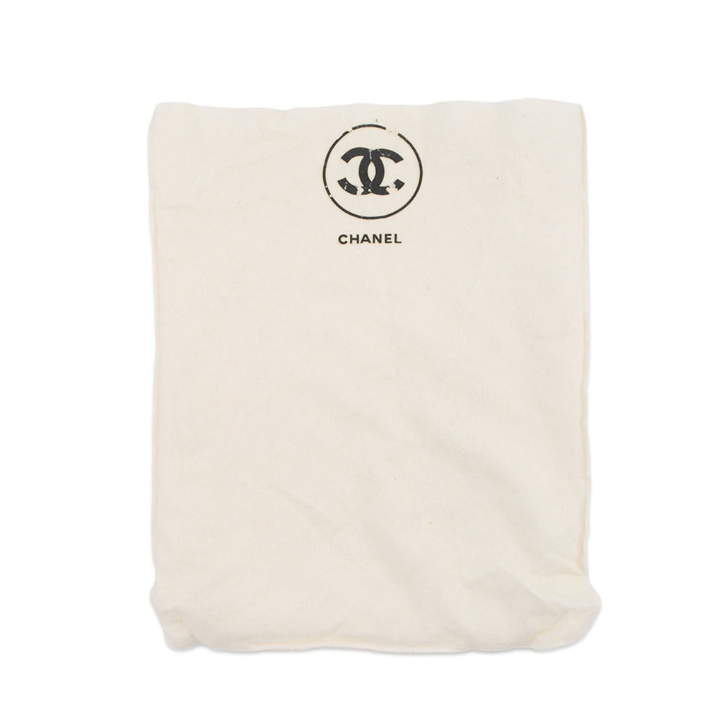 Chanel Black Grained Calfskin Shoulder Bag (Pre-Owned)