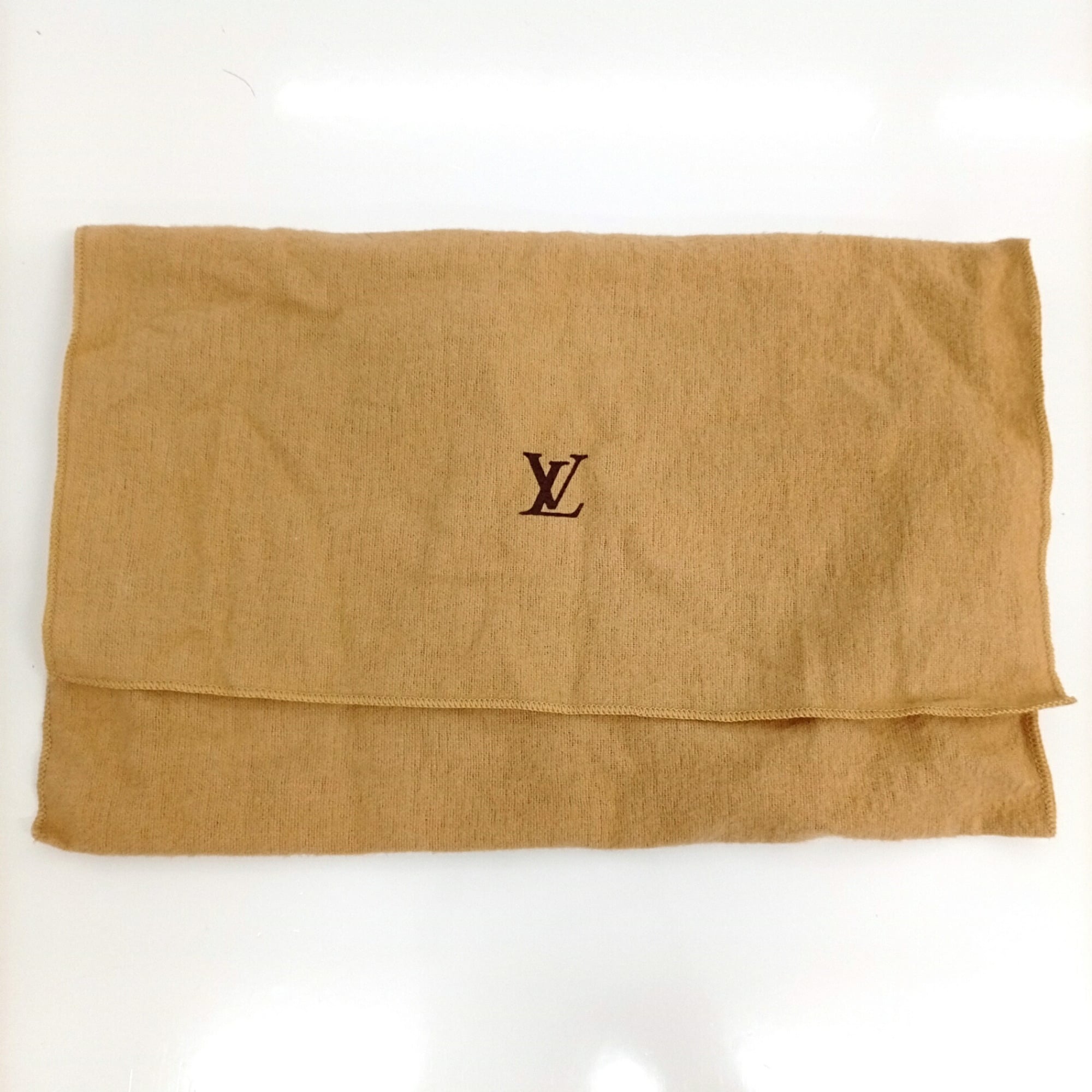 Louis Vuitton Beige Yellow Monogram Vernis Handbag Pouch (Pre-Owned)