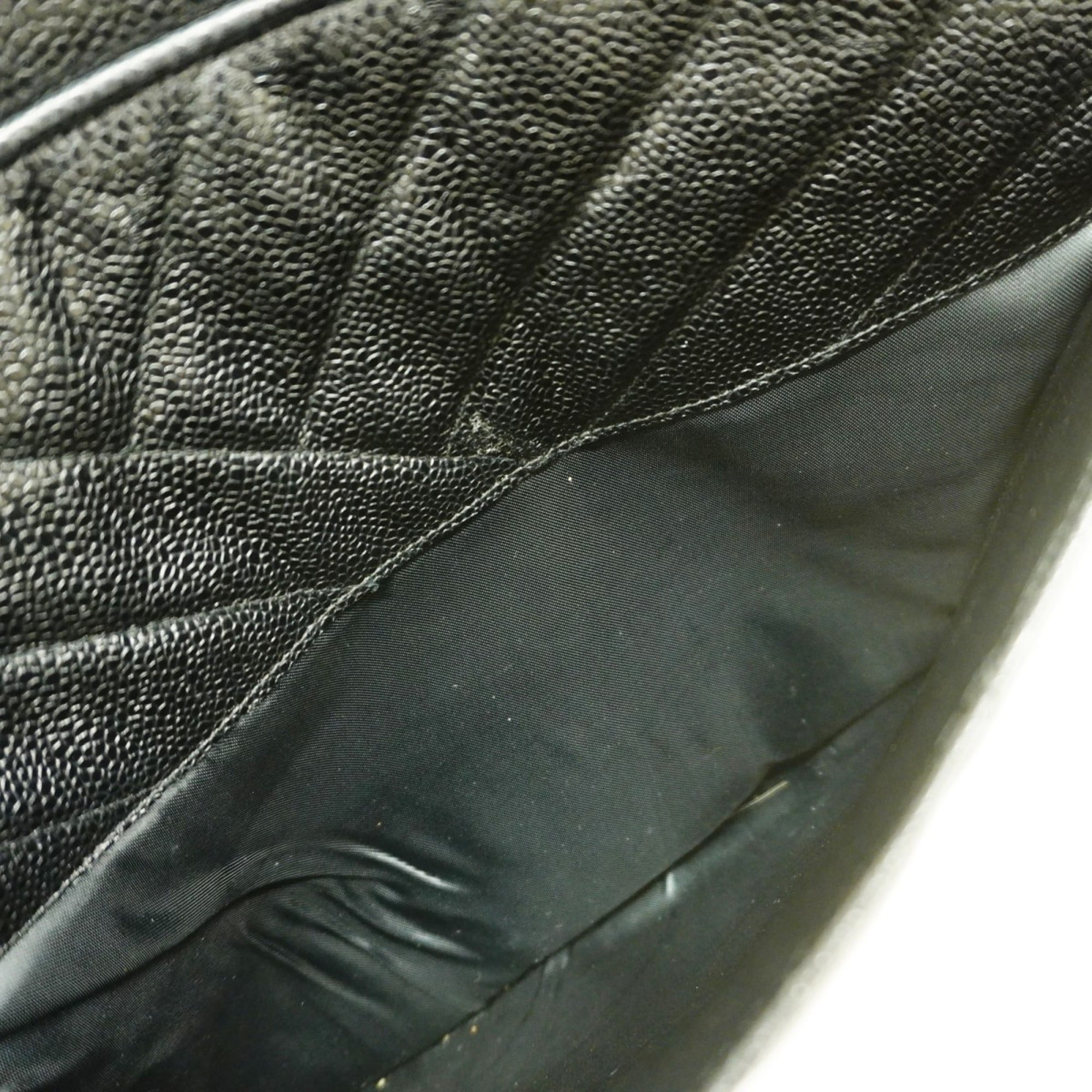 Chanel Black Grained Calfskin Shoulder Bag (Pre-Owned)