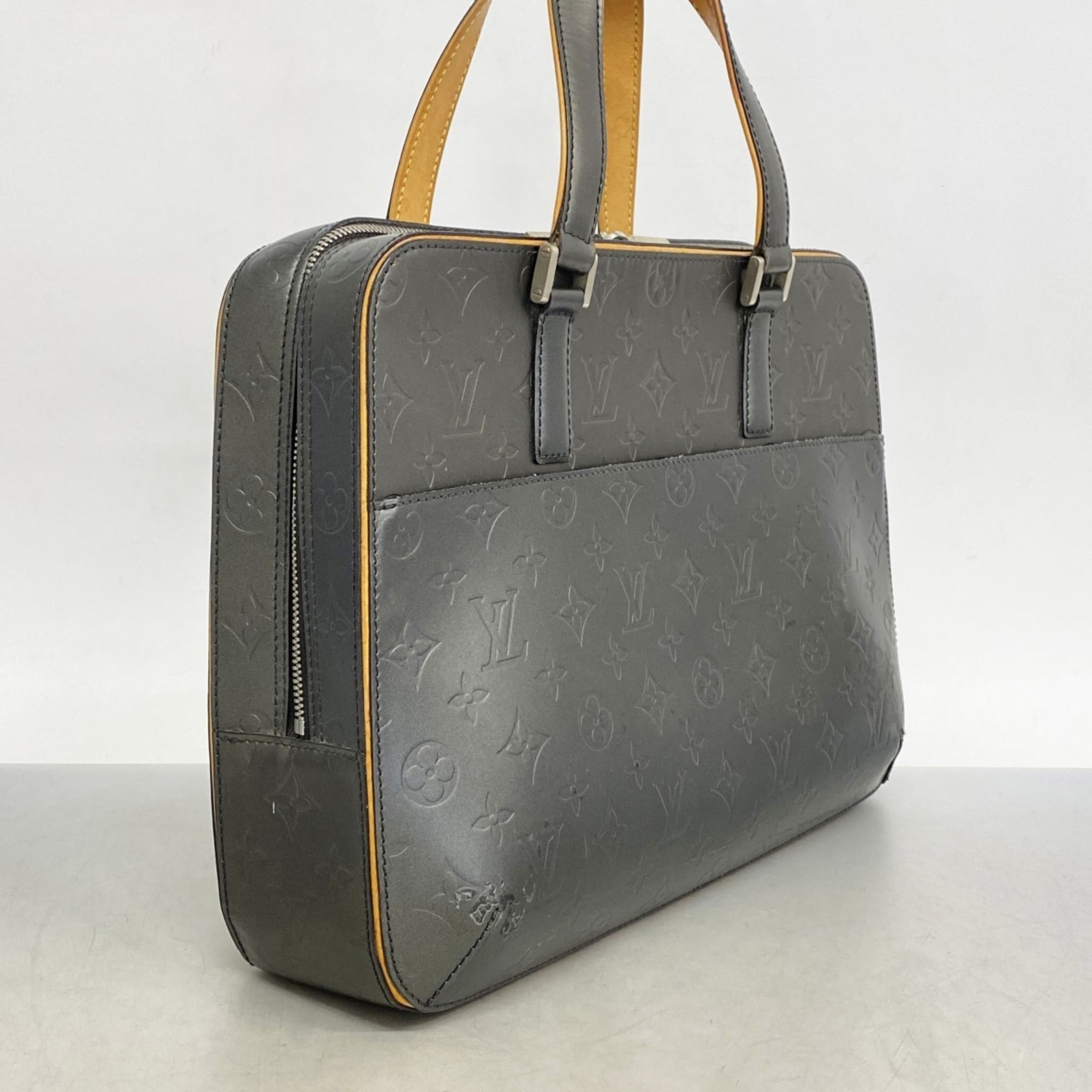 Louis Vuitton Noir Handbag (Pre-Owned)
