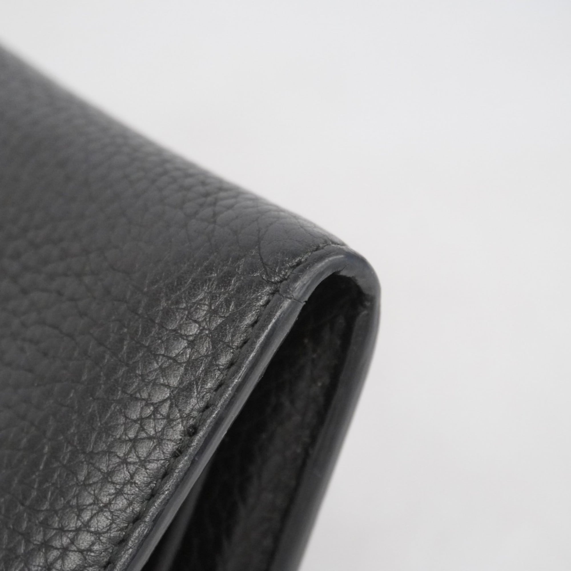 Gucci Black Leather Long Wallet (Bi-Fold) (Pre-Owned)