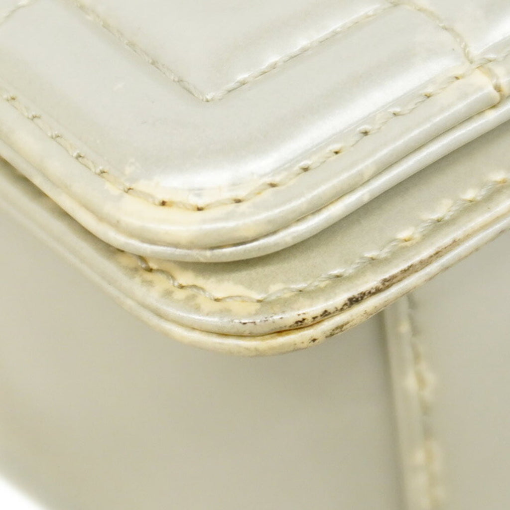 Chanel Gray Patent Leather Shoulder Bag (Pre-Owned)