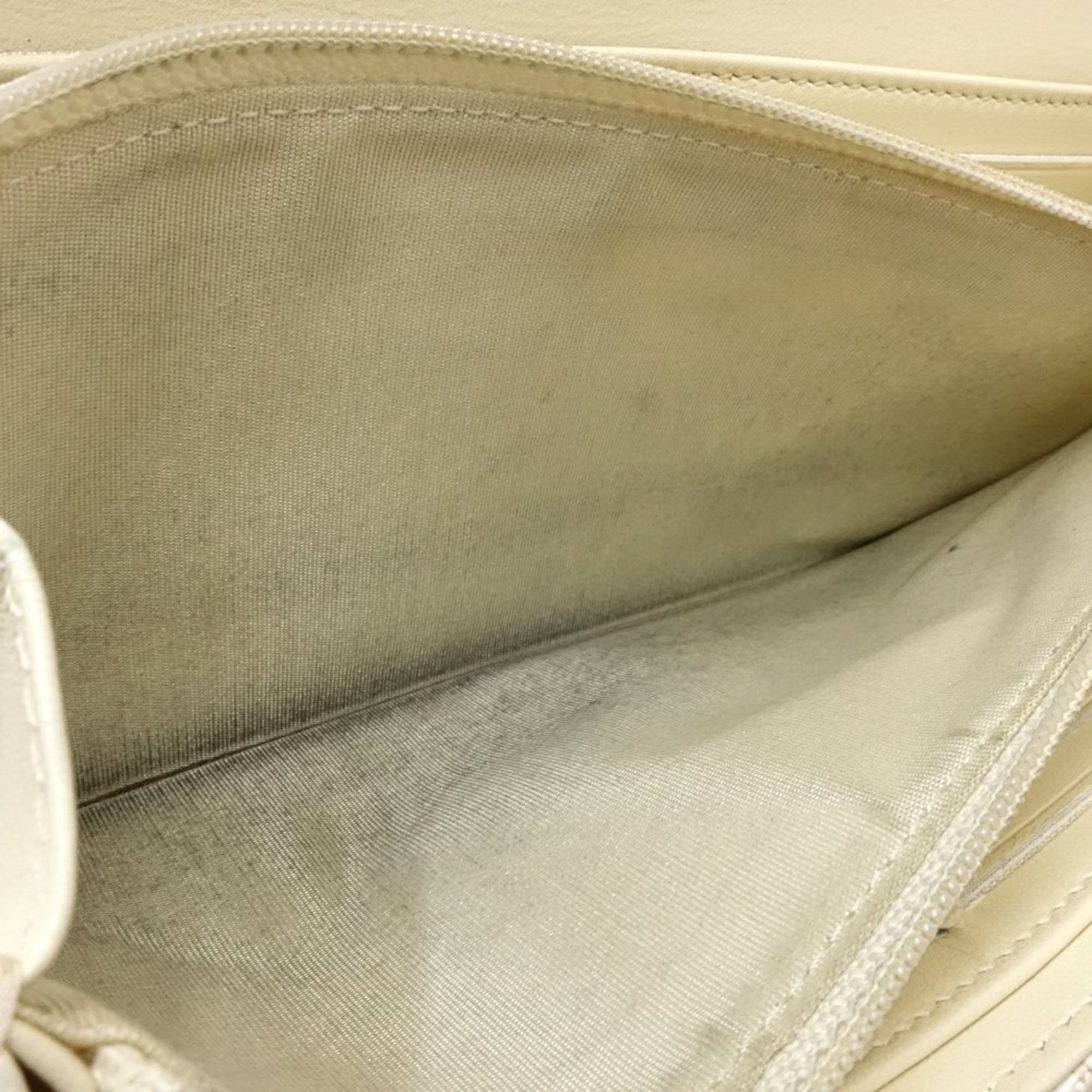 Chanel Off-White Canvas Long Wallet (Bi-Fold) (Pre-Owned)