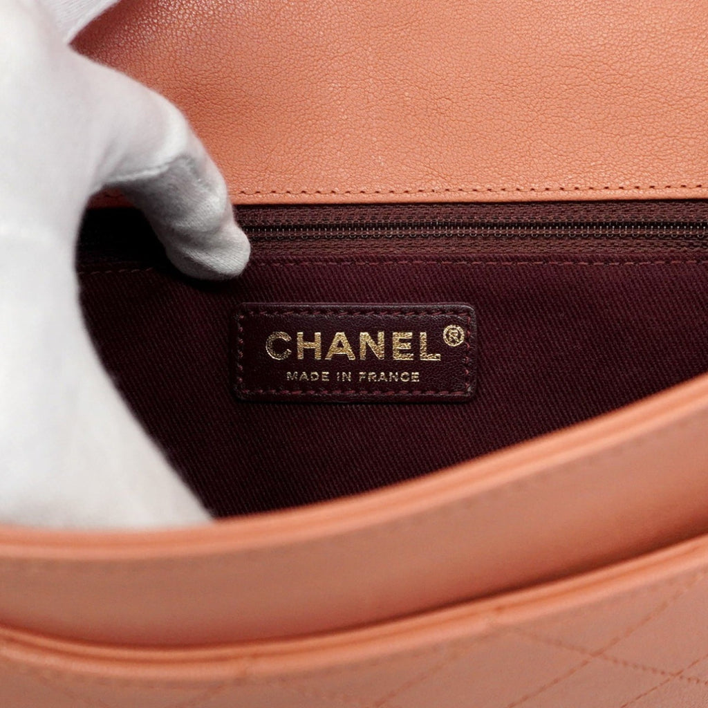Chanel Pink Leather Shoulder Bag (Pre-Owned)