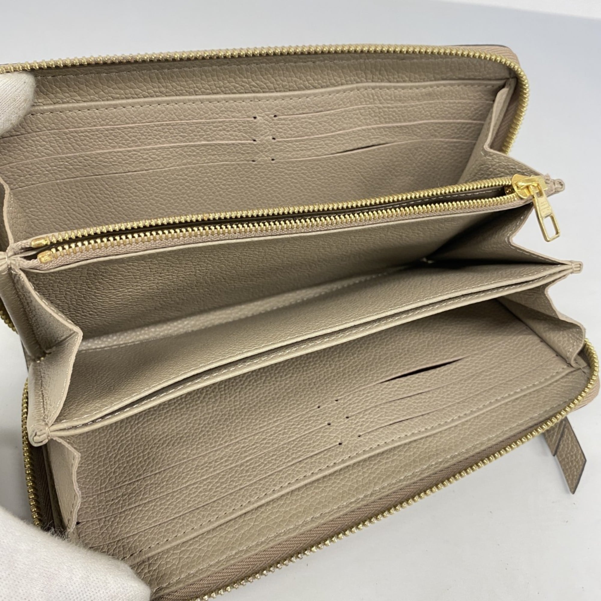 Louis Vuitton Cream Tourterelle Long Wallet (Bi-Fold) (Pre-Owned)