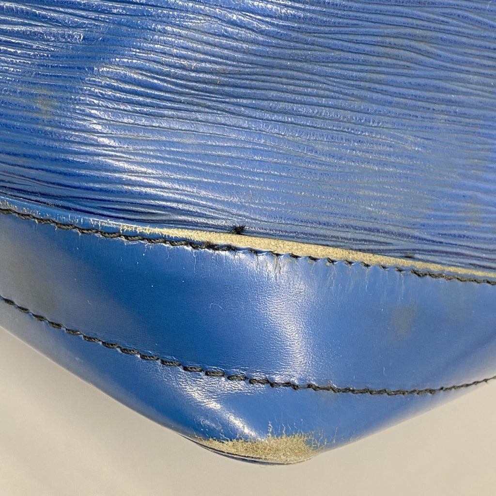 Louis Vuitton Toledo Blue Shoulder Bag (Pre-Owned)