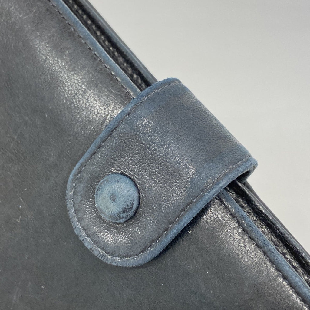 Chanel Black Leather Wallet (Bi-Fold) (Pre-Owned)
