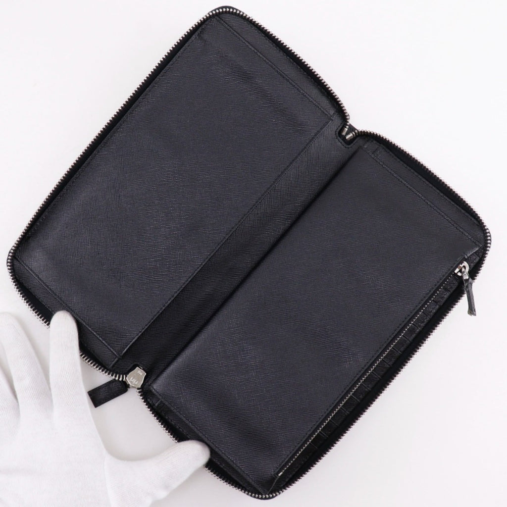 Prada Saffiano Black Saffiano Long Wallet (Bi-Fold) (Pre-Owned)