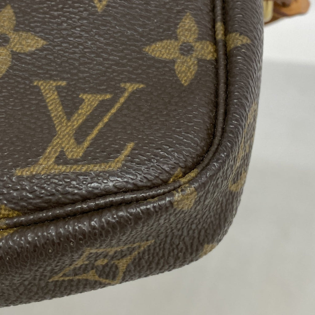 Louis Vuitton Brown Pouch (Pre-Owned)