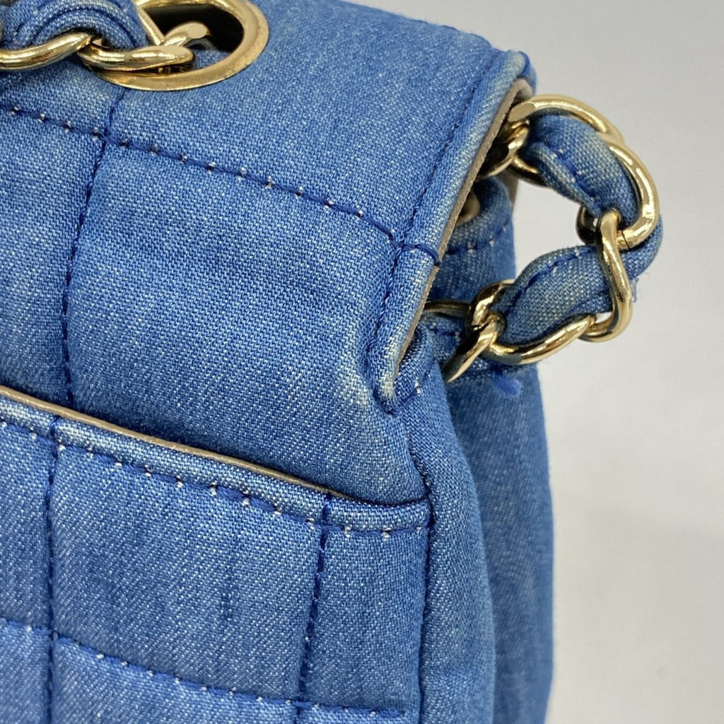 Chanel Blue Denim Shoulder Bag (Pre-Owned)