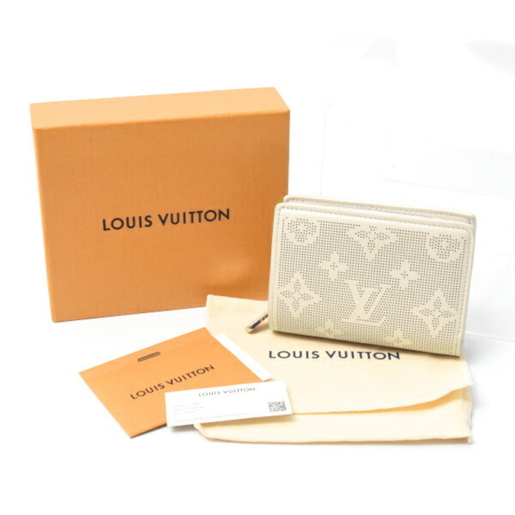 Louis Vuitton Beige Green Mahina Leather Wallet (Bi-Fold) (Pre-Owned)