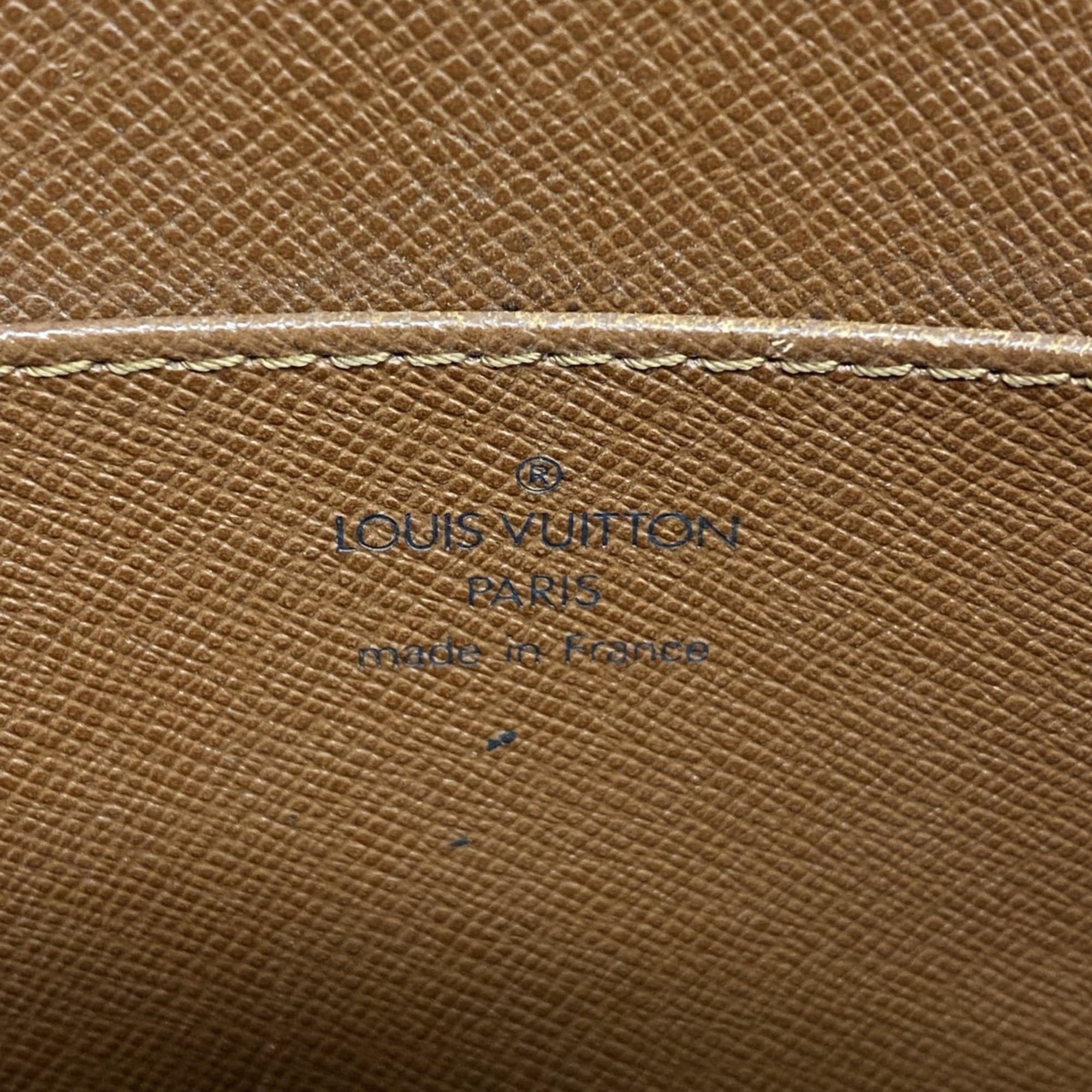 Louis Vuitton Gold Cipango Clutch Bag (Pre-Owned)