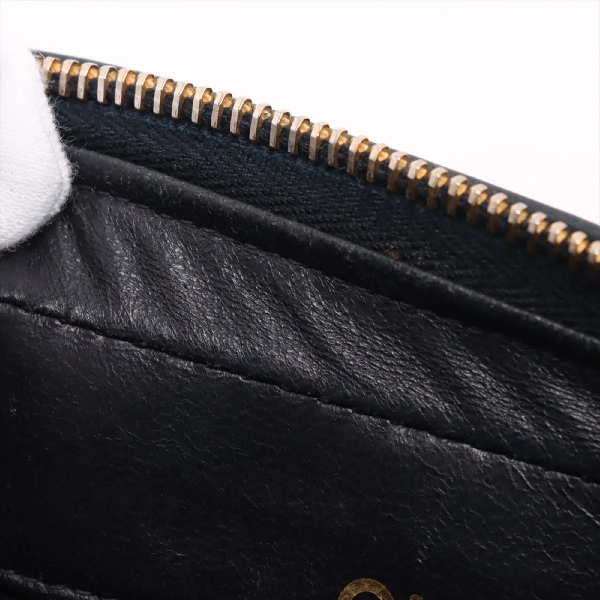 Chanel Navy Leather Shoulder Bag (Pre-Owned)