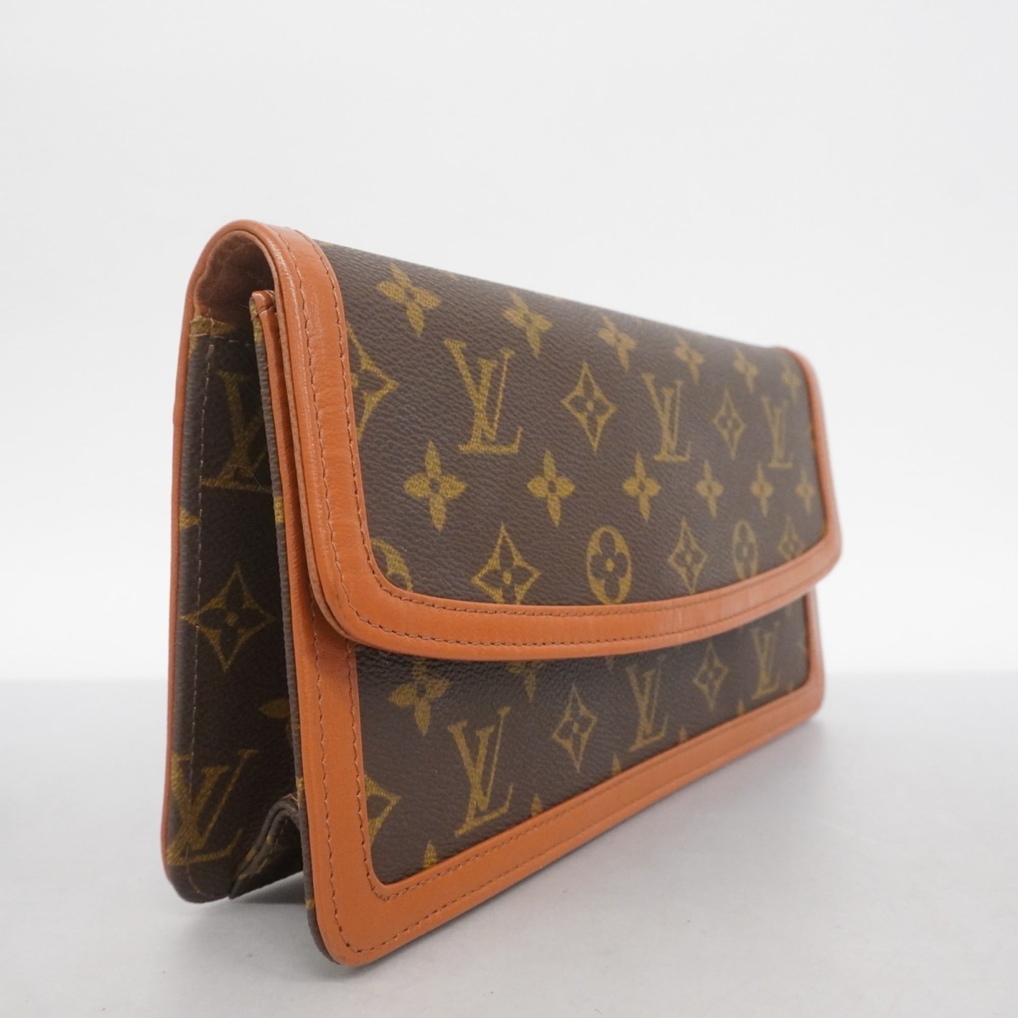 Louis Vuitton Brown Clutch Bag Pochette (Pre-Owned)