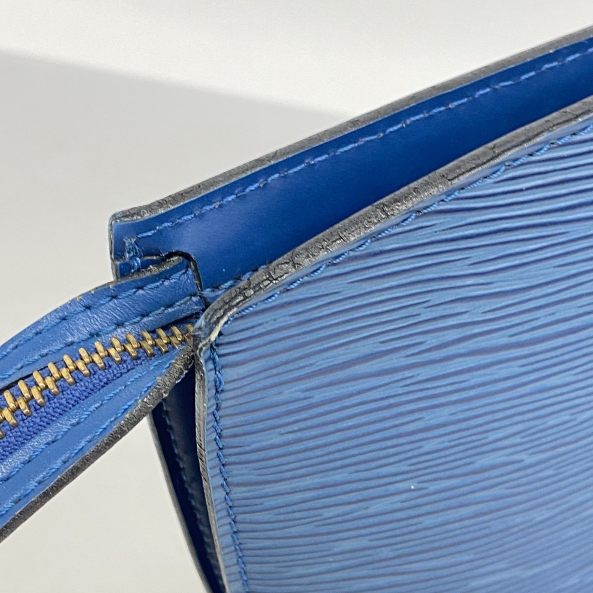 Louis Vuitton Toledo Blue Handbag (Pre-Owned)