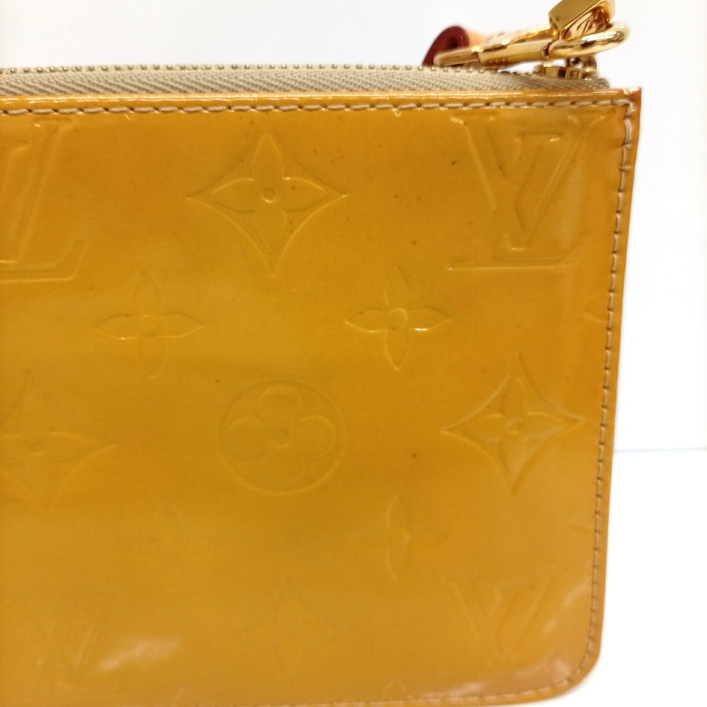 Louis Vuitton Beige Yellow Monogram Vernis Handbag Pouch (Pre-Owned)