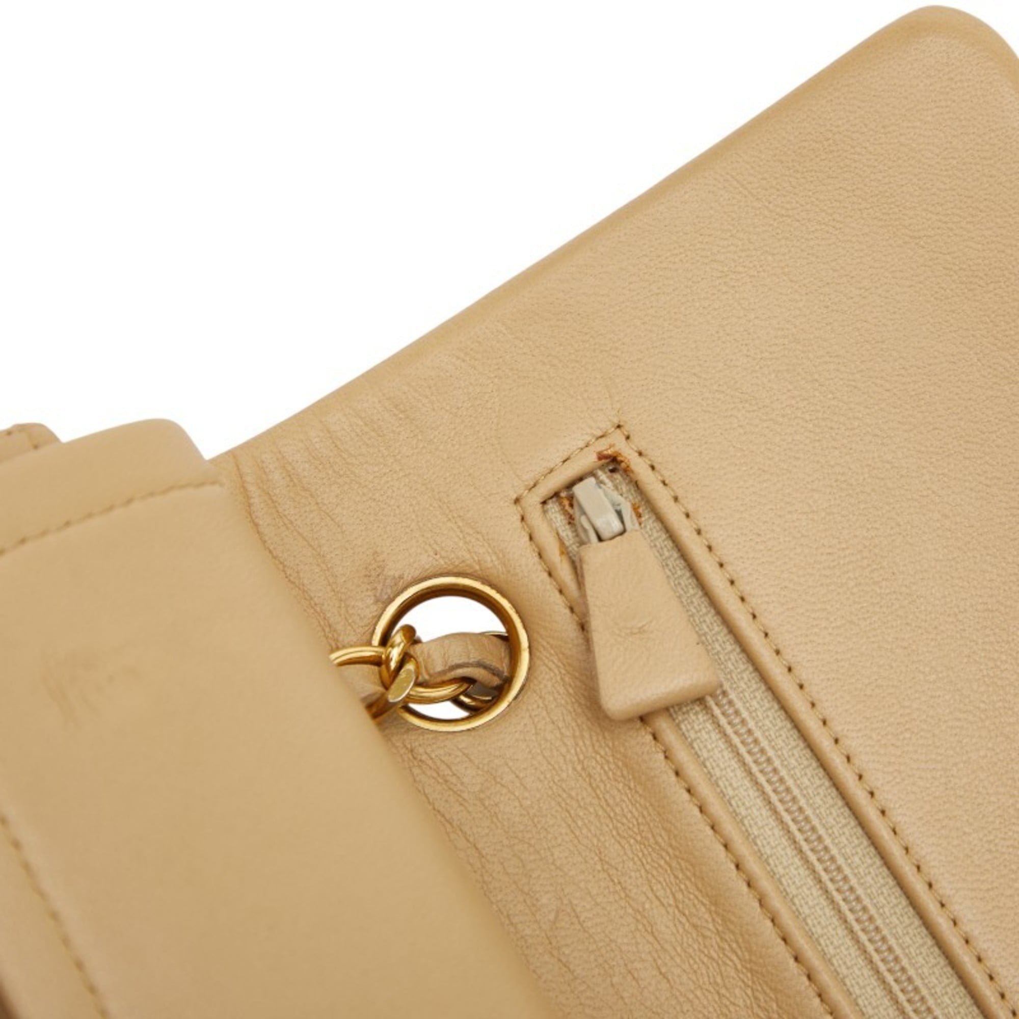 Chanel Beige Leather Shoulder Bag (Pre-Owned)
