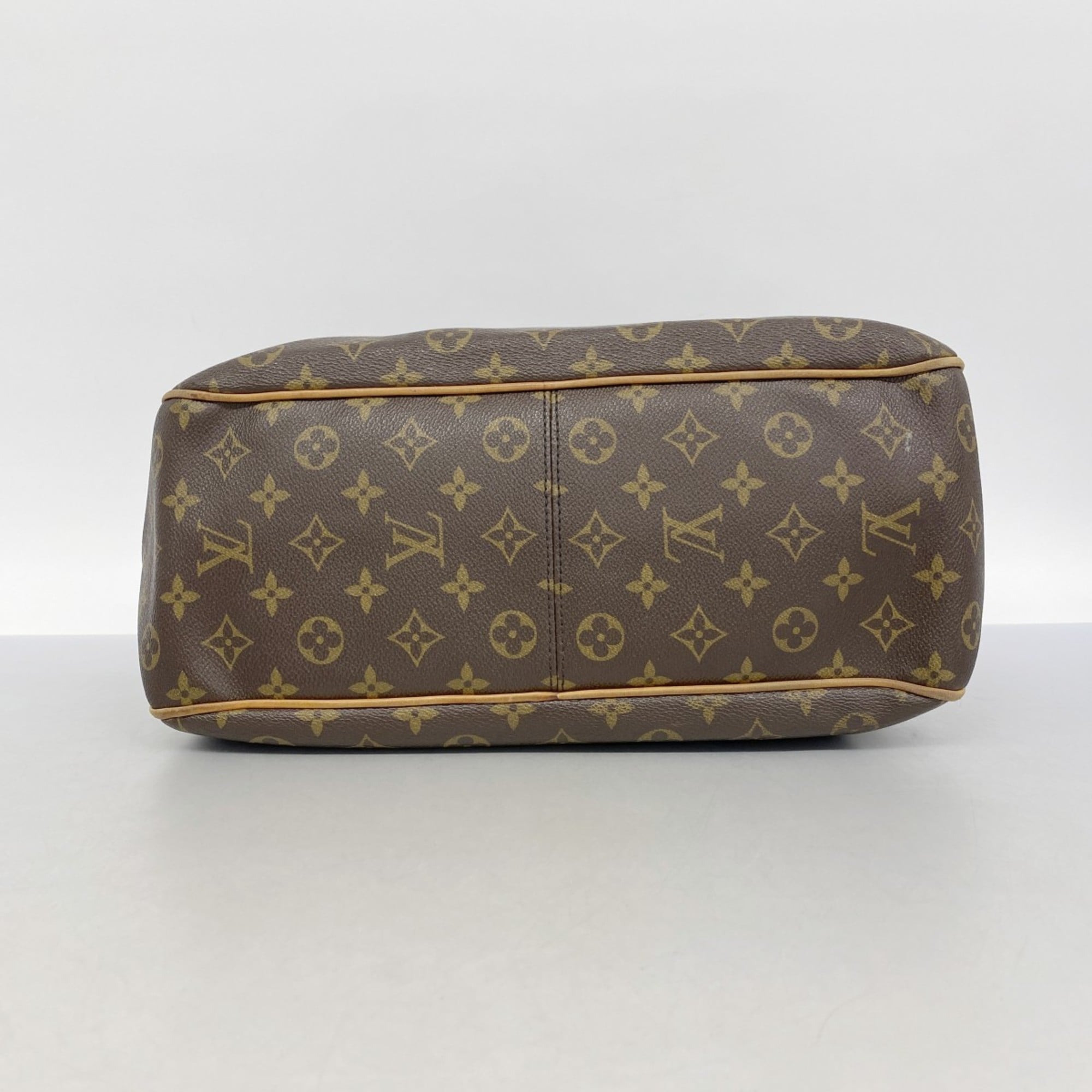 Louis Vuitton Brown Shoulder Bag (Pre-Owned)