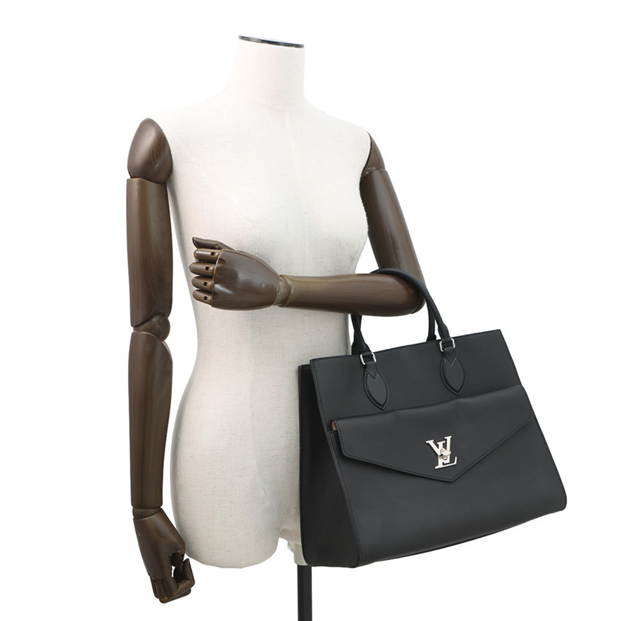 Louis Vuitton Black Noir Leather Handbag Shoulder Bag (Pre-Owned)