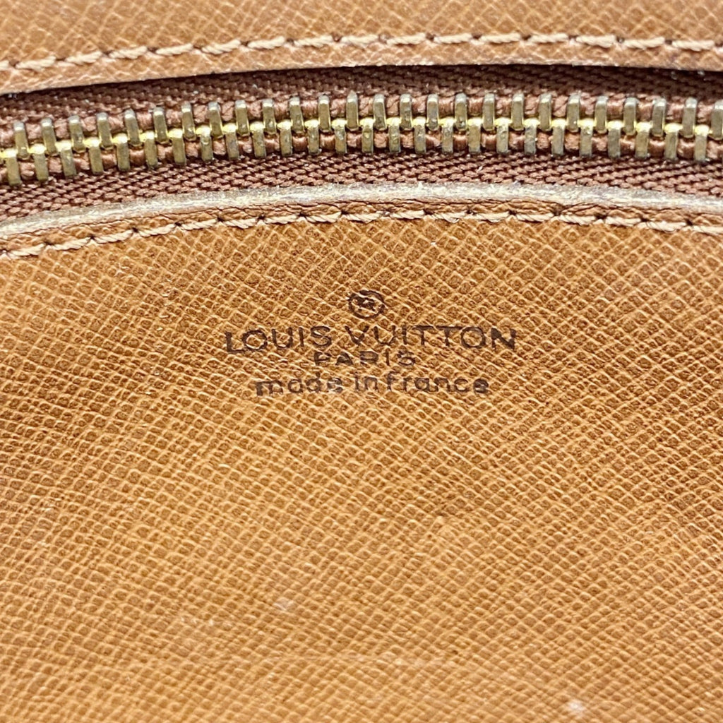 Louis Vuitton Brown Shoulder Bag (Pre-Owned)