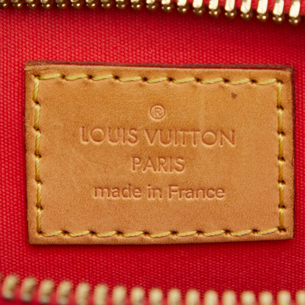 Louis Vuitton Cerise Red Color Patent Leather Handbag Shoulder Bag (Pre-Owned)