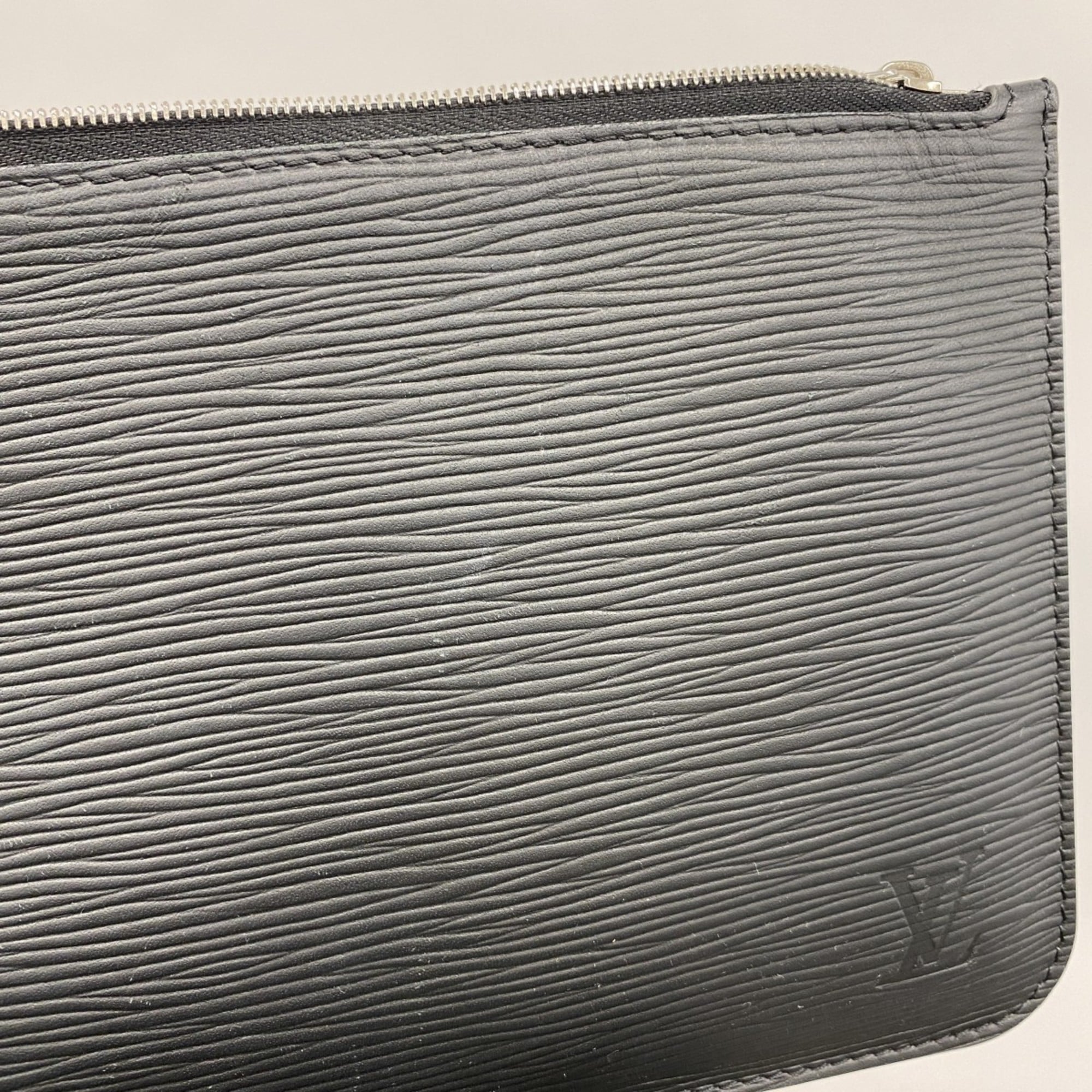Louis Vuitton Noir Tote Bag (Pre-Owned)