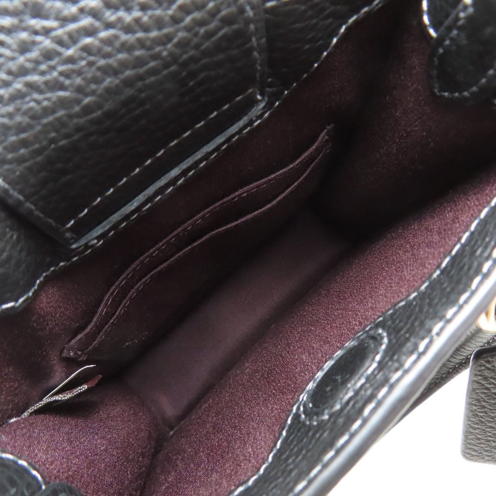 Coach Black Leather Handbag (Pre-Owned)