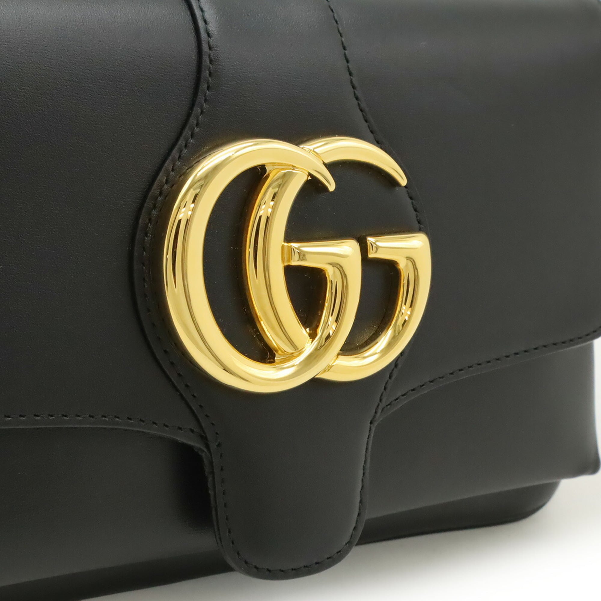 Gucci Gg Marmont Black Leather Pochette Shoulder Bag (Pre-Owned)