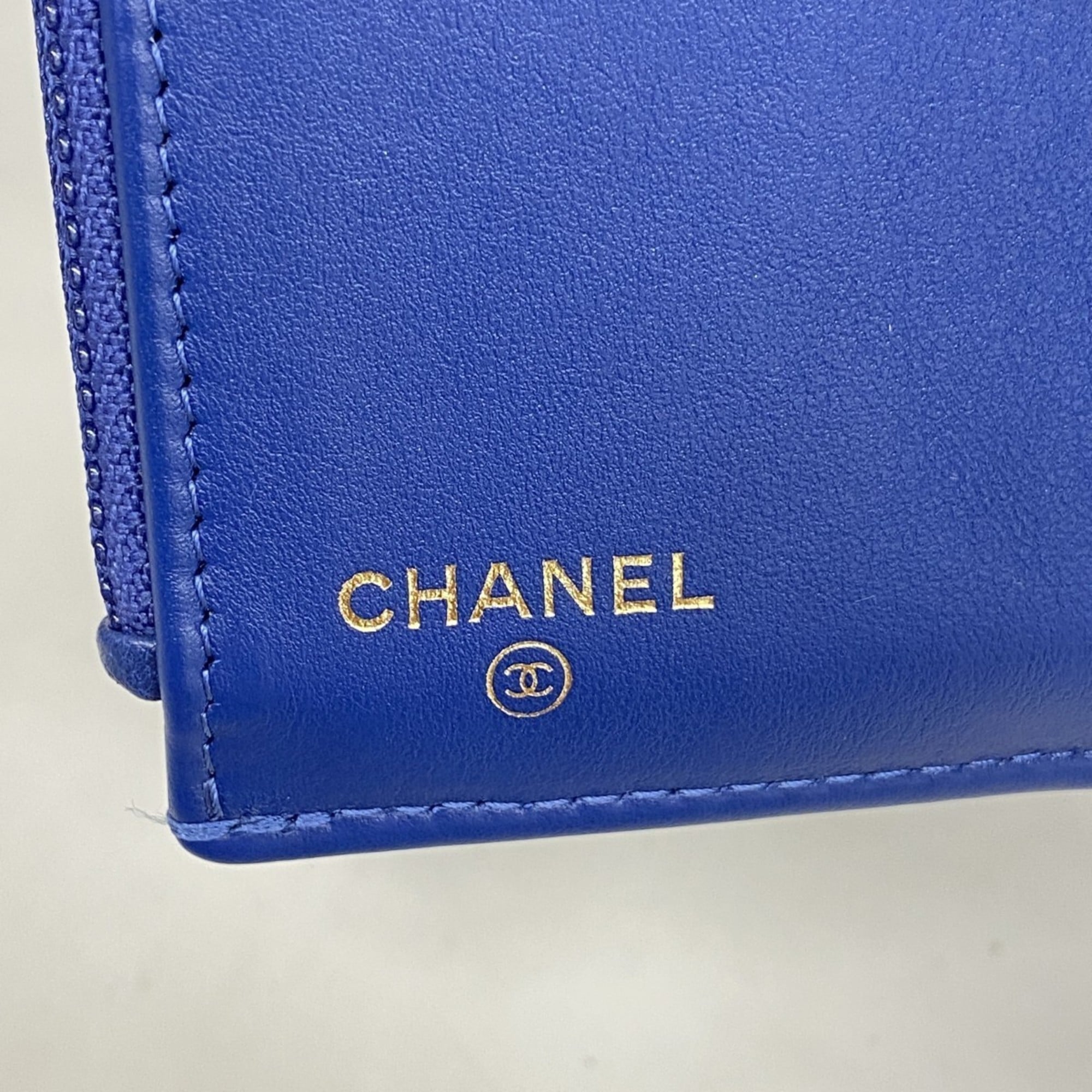 Chanel Blue Leather Wallet (Tri-Fold) (Pre-Owned)