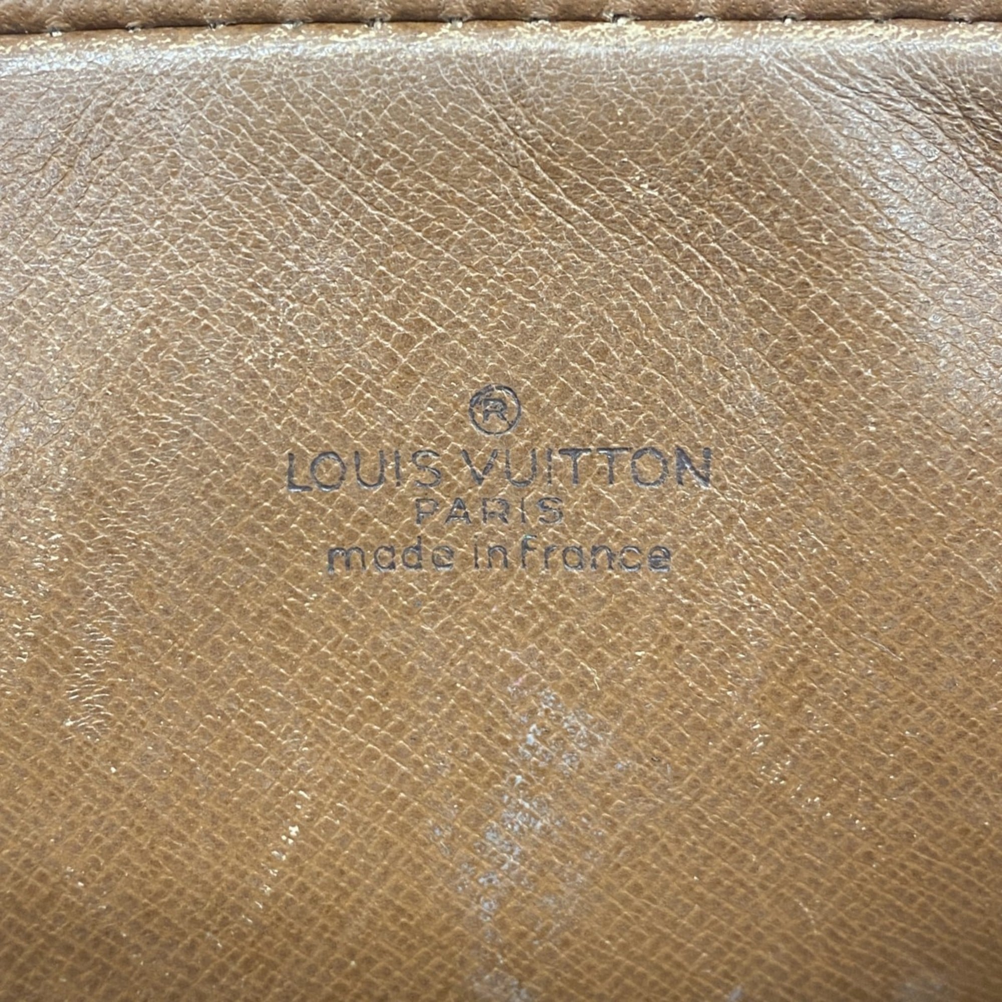 Louis Vuitton Brown Shoulder Bag (Pre-Owned)