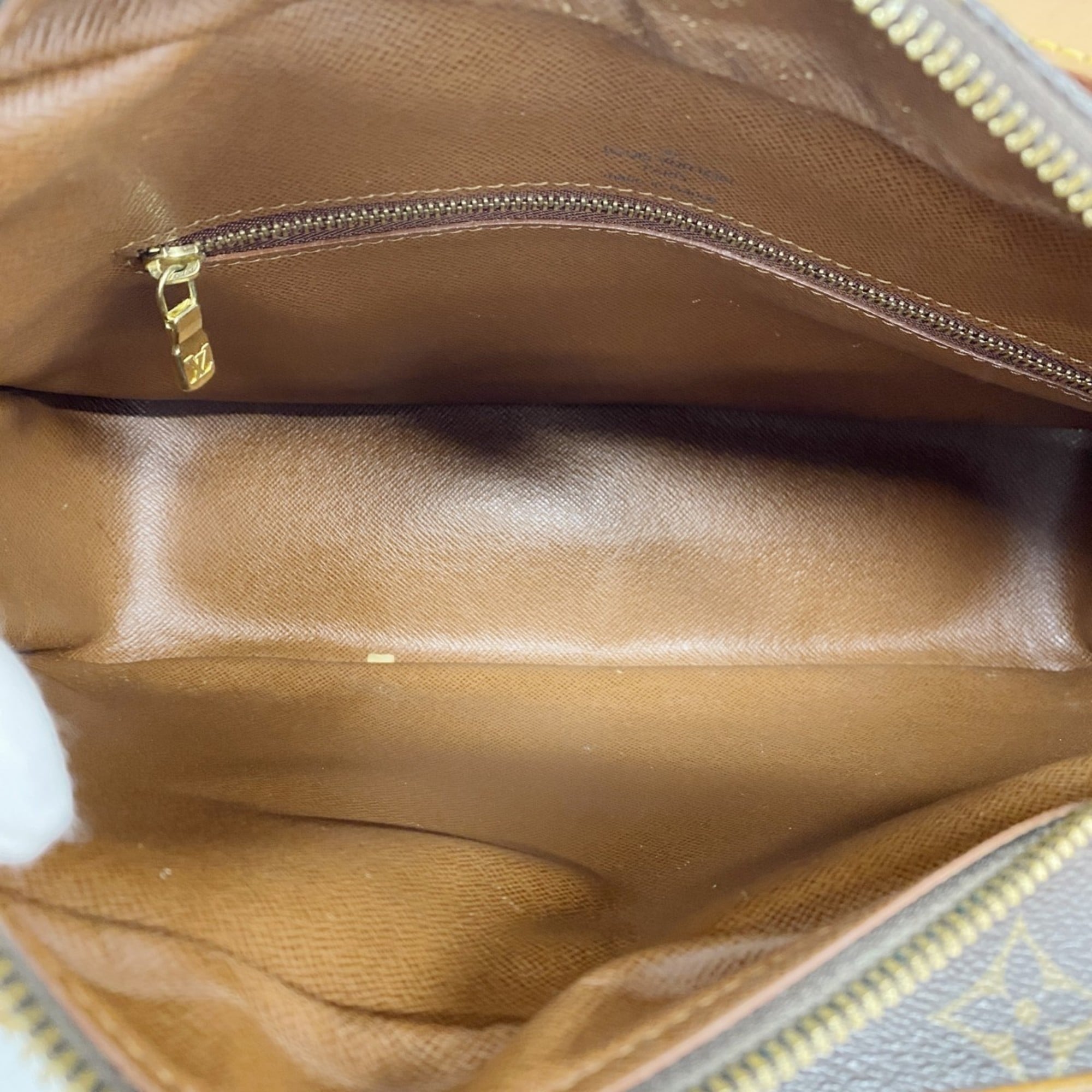 Louis Vuitton Brown Shoulder Bag (Pre-Owned)