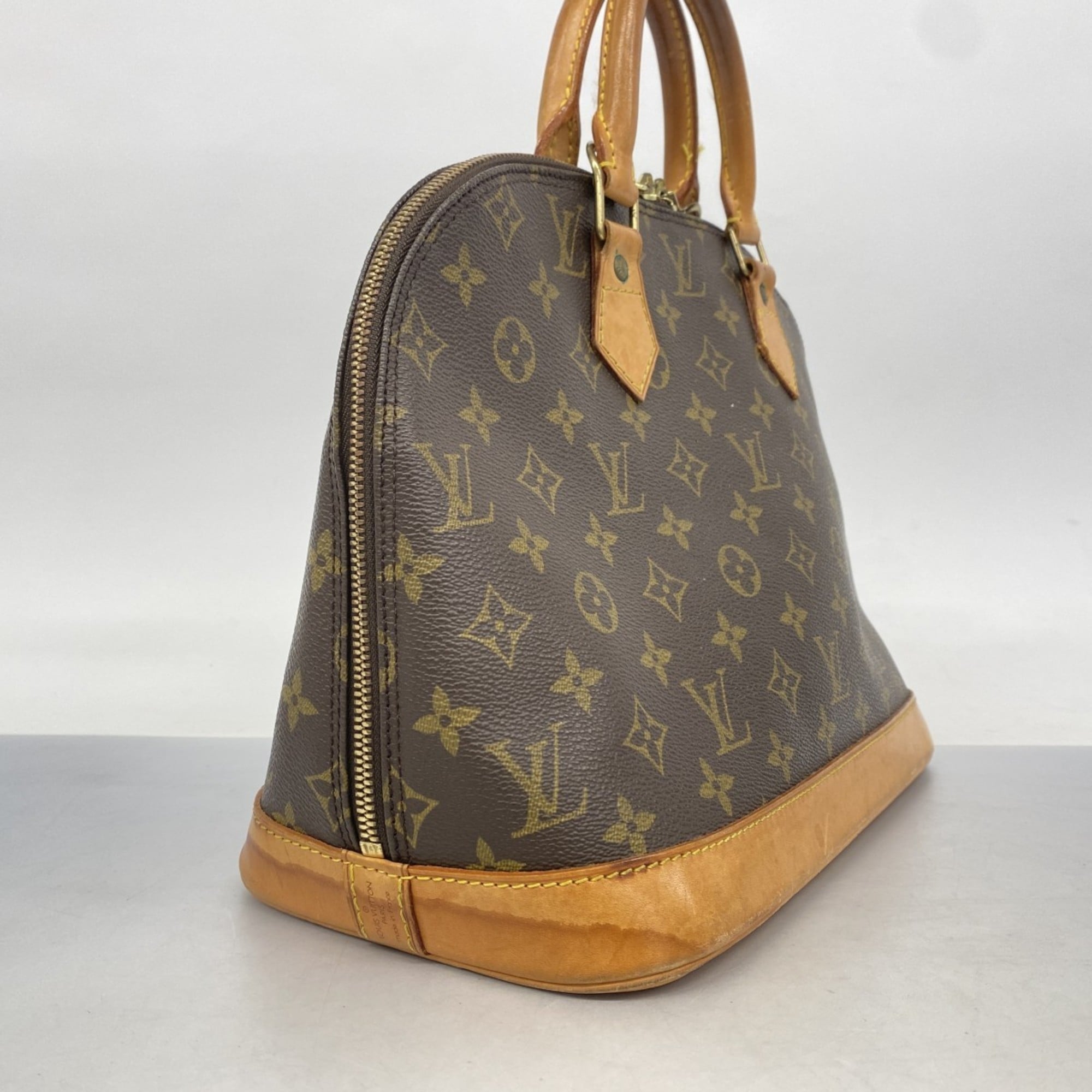 Louis Vuitton Brown Handbag (Pre-Owned)