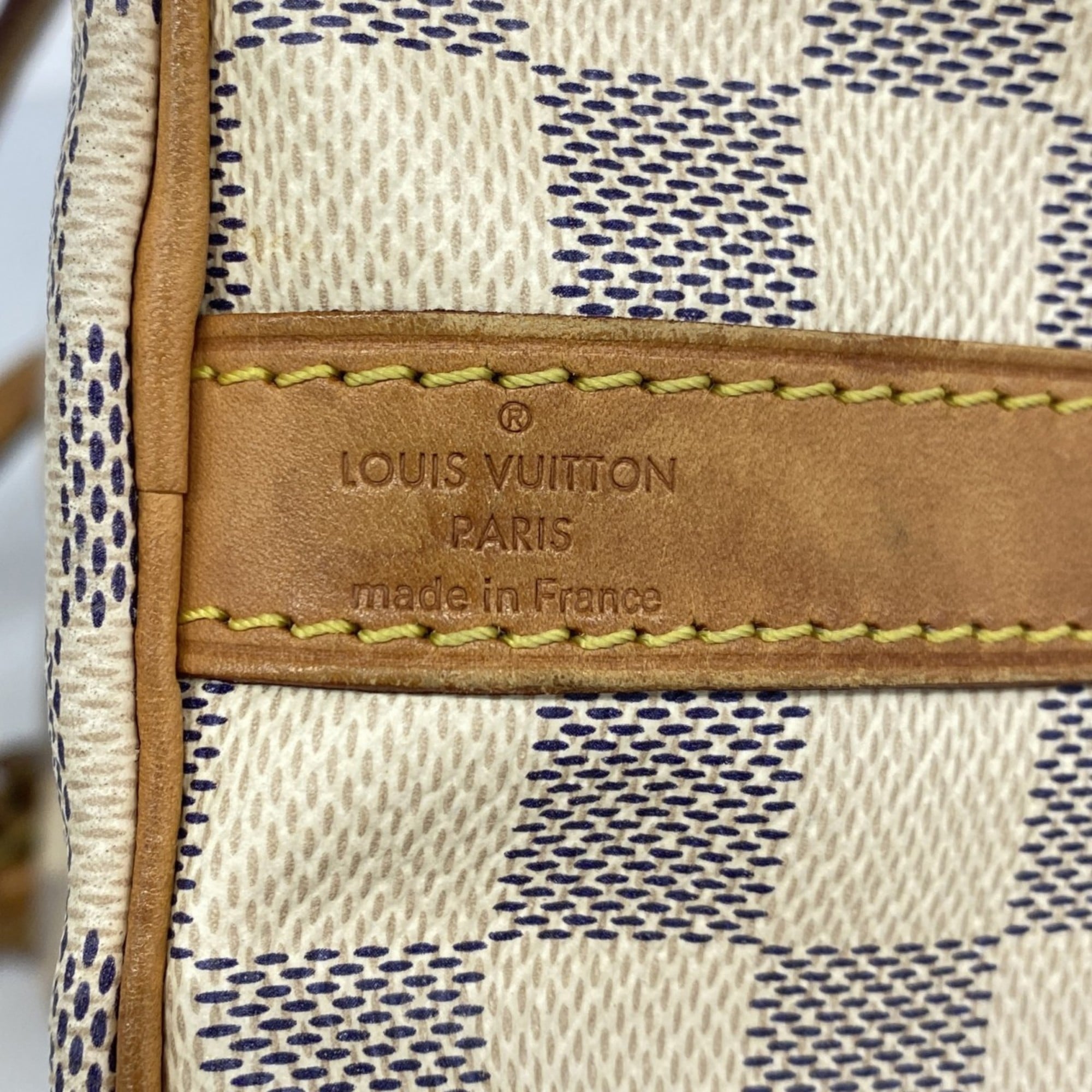Louis Vuitton White Handbag (Pre-Owned)