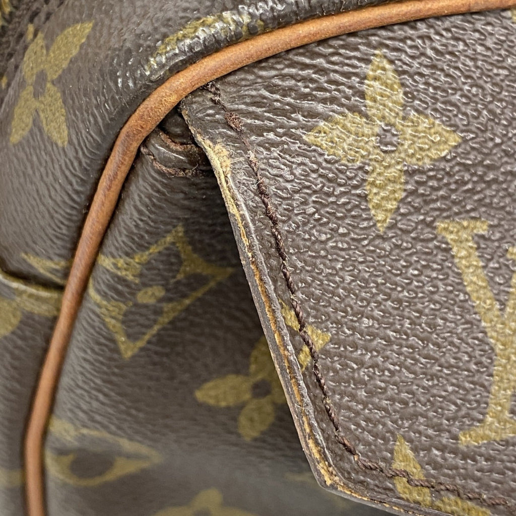 Louis Vuitton Brown Shoulder Bag (Pre-Owned)