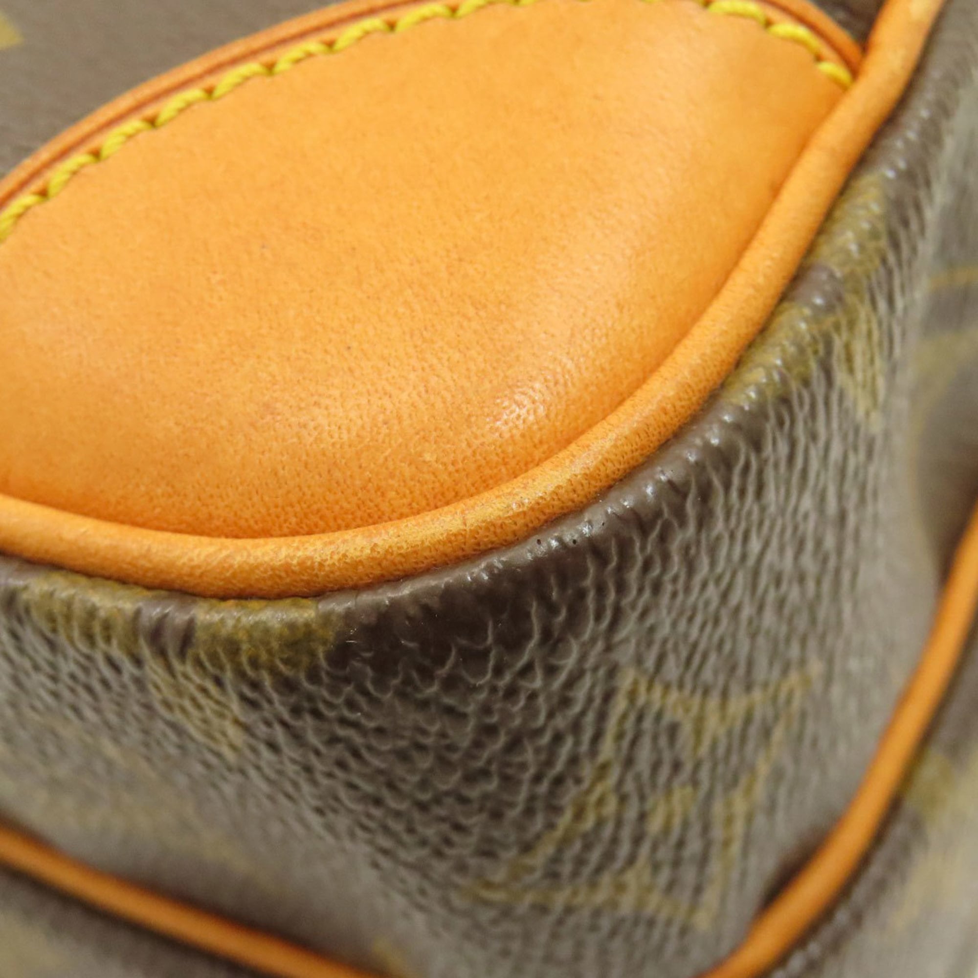 Louis Vuitton Monogram Monogram Shoulder Bag (Pre-Owned)