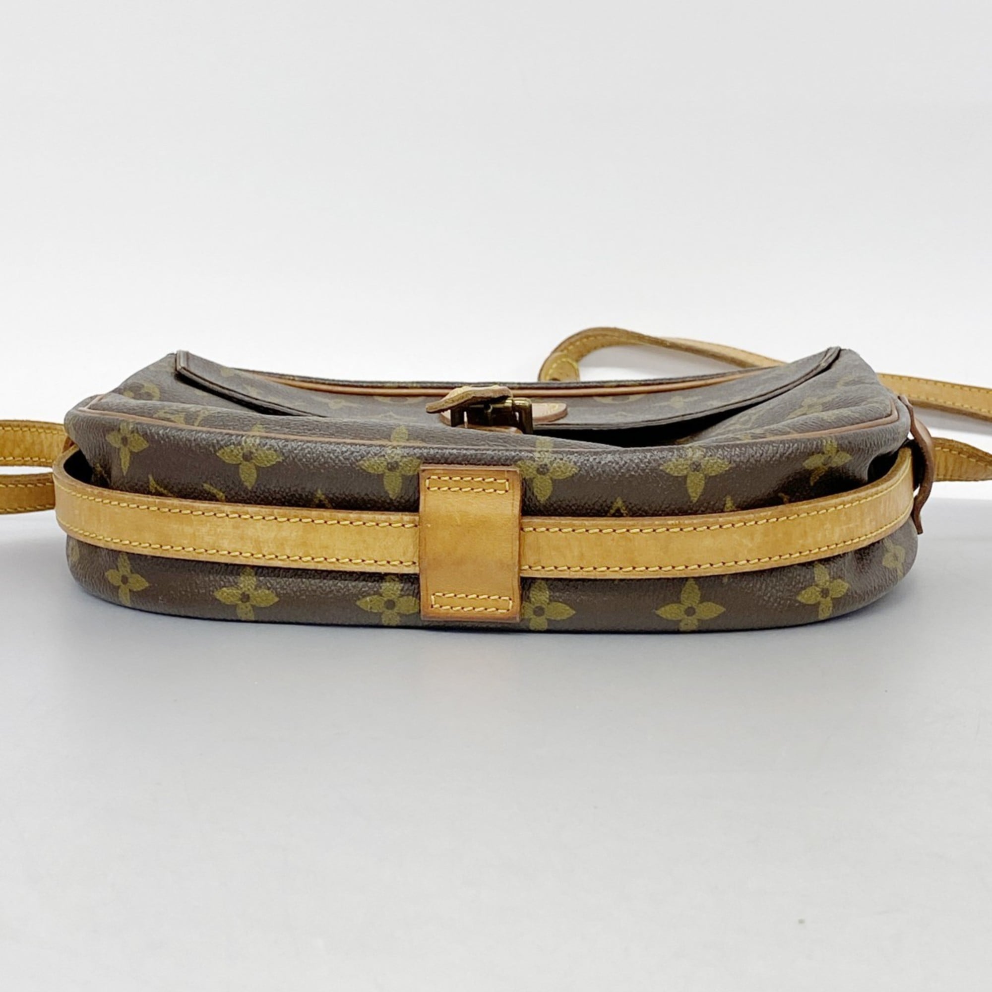 Louis Vuitton Brown Shoulder Bag (Pre-Owned)