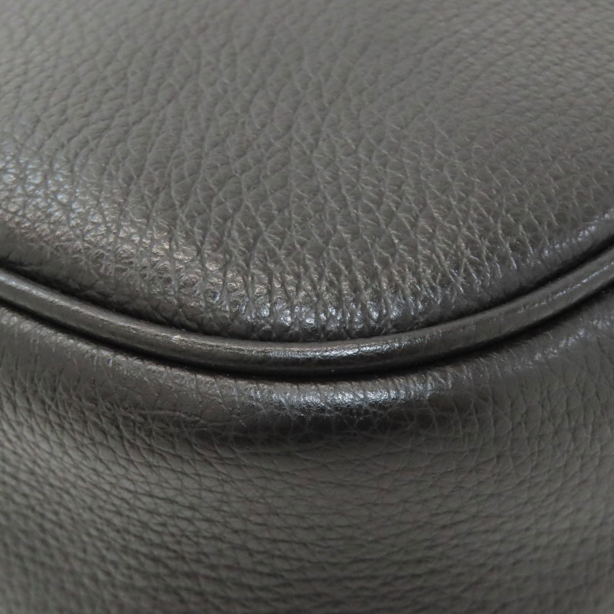 Coach Black Leather Shoulder Bag (Pre-Owned)